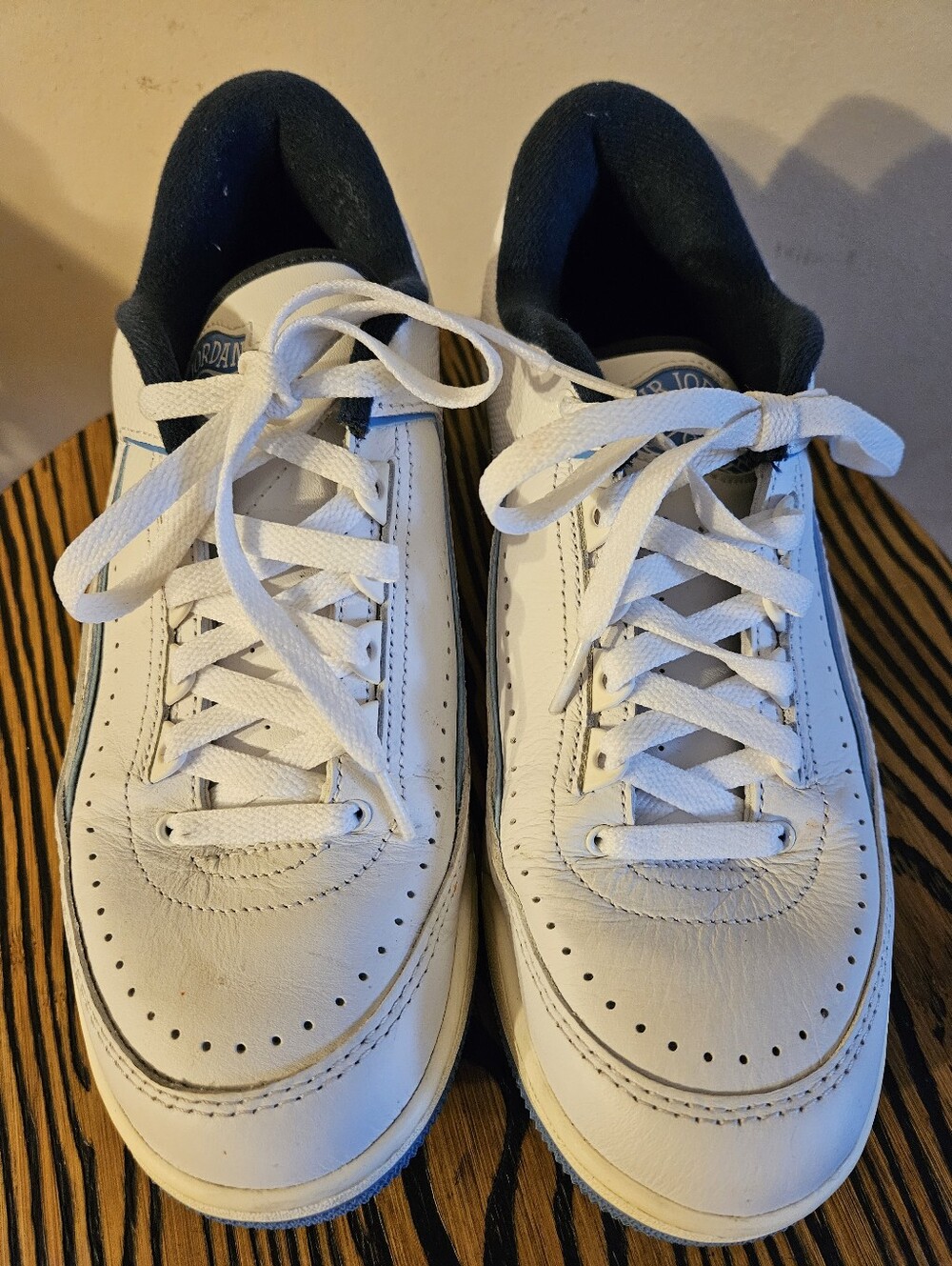 NIKE AIR JORDAN RETRO 2 LOW SHOES